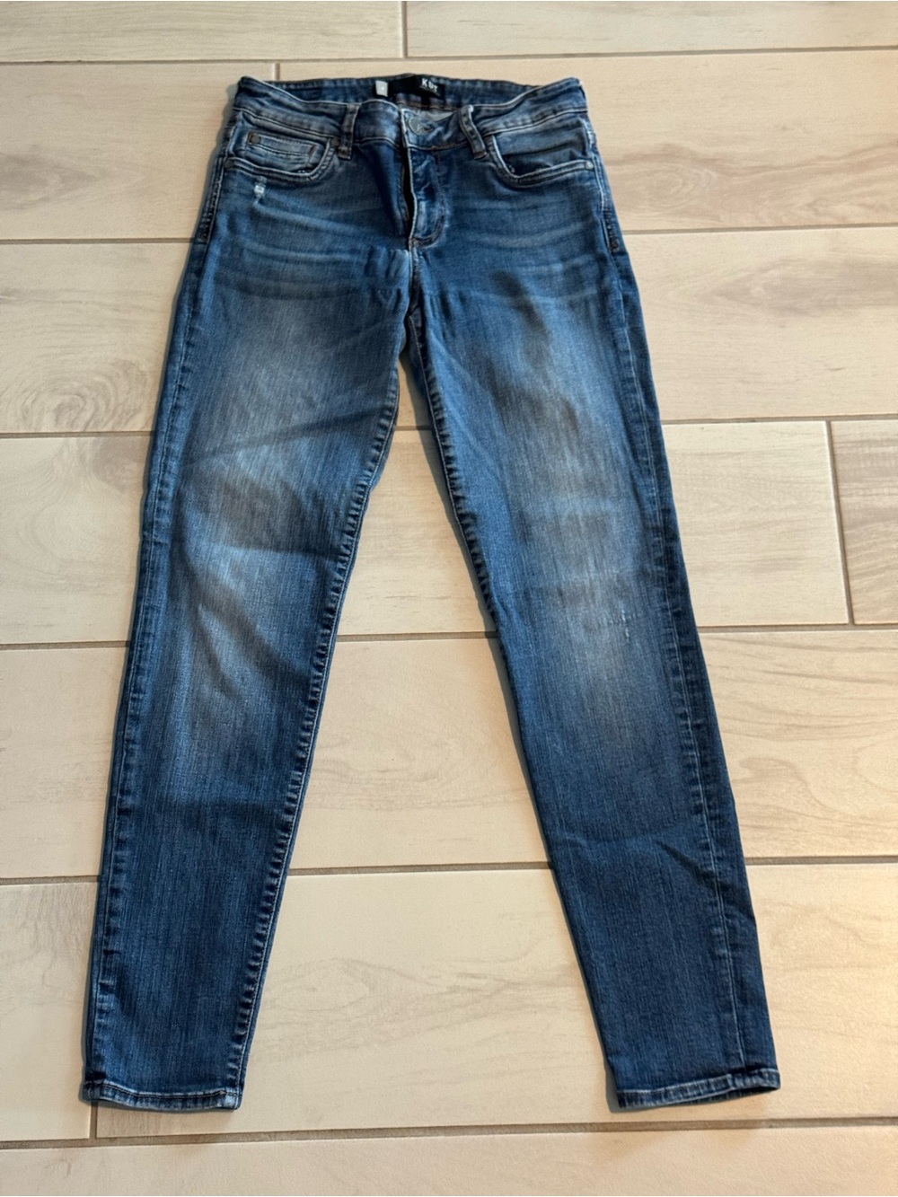 Kut from the Kloth Women's Mid-Dark Blue Skinny Jeans